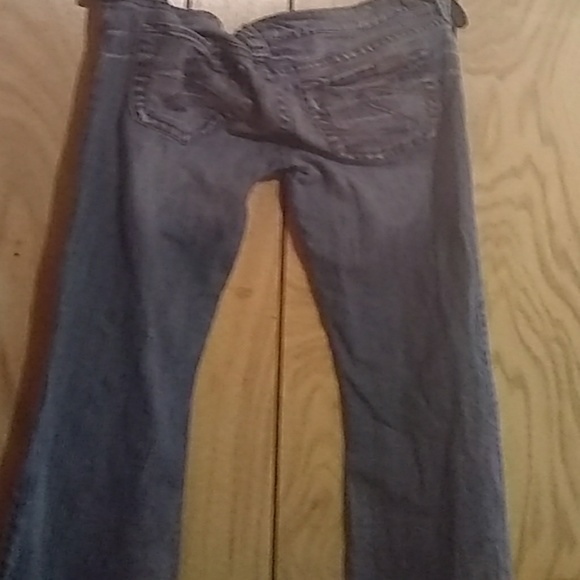 Bootleg Jeans - Picture 2 of 3
